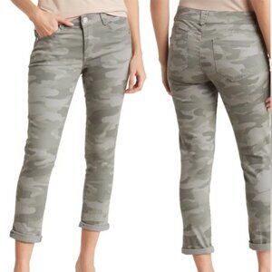 Democracy Gray Camouflage Cropped Pants